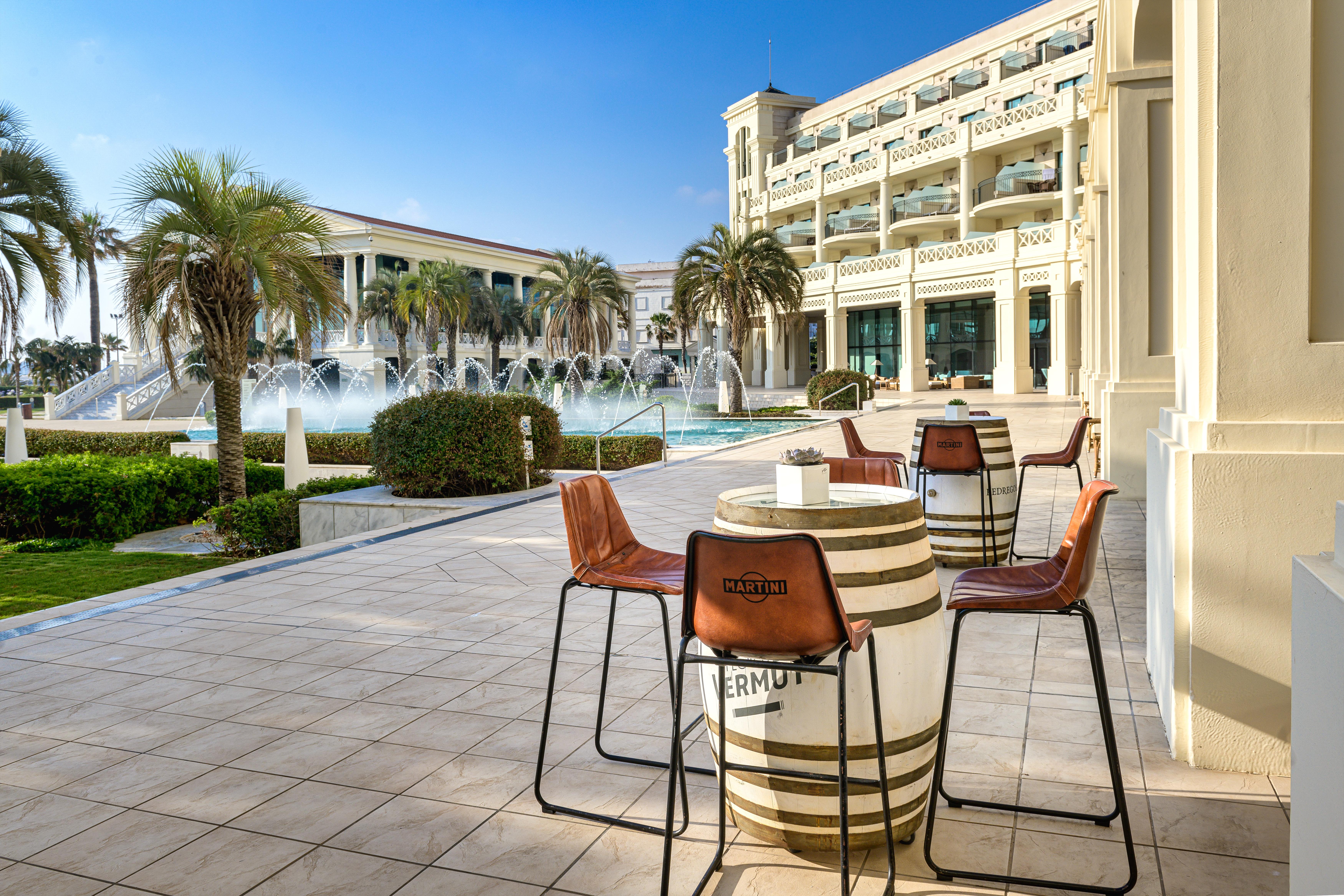 Las Arenas Balneario Resort Valencia Buitenkant foto The Westin Dubai