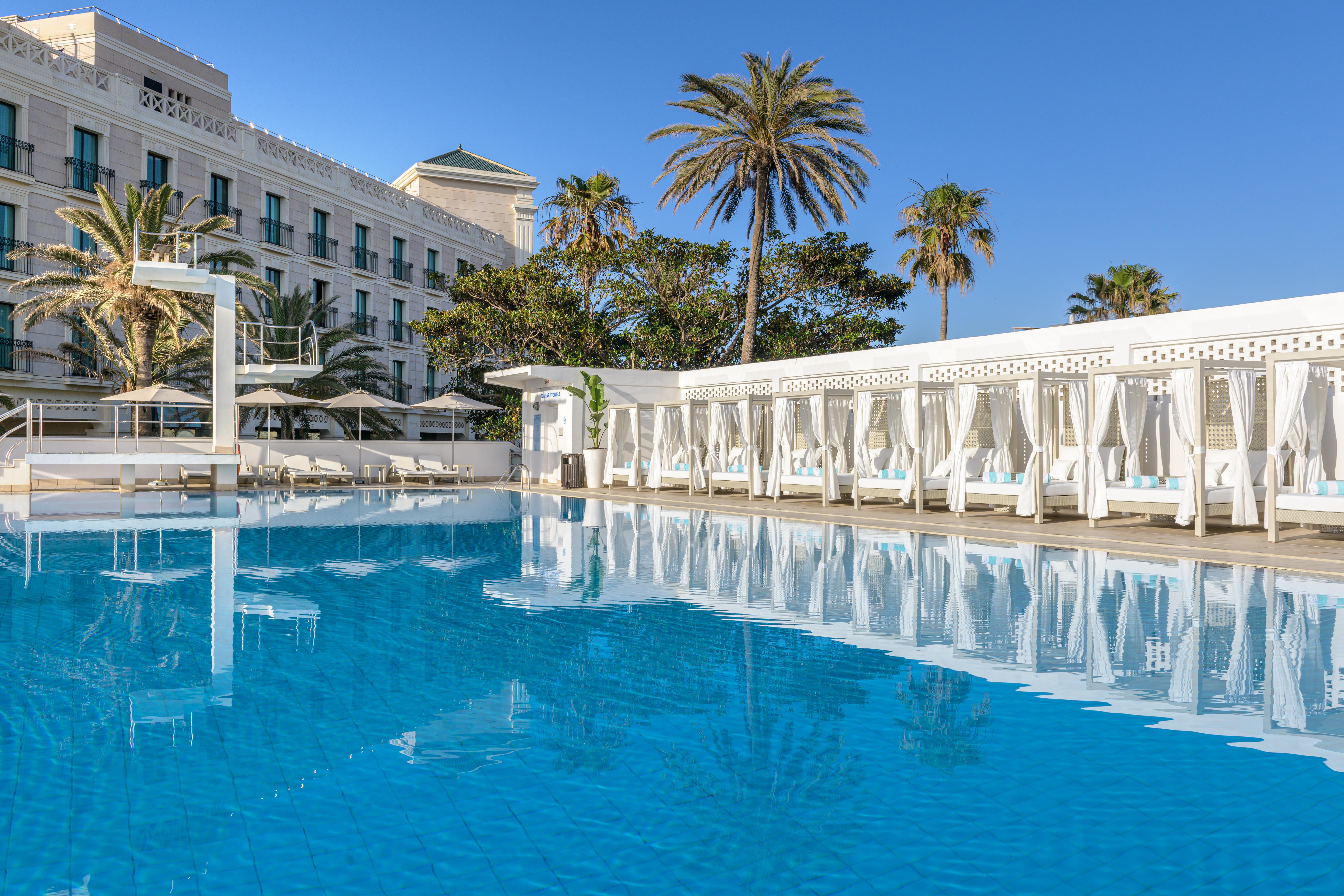 Las Arenas Balneario Resort Valencia Buitenkant foto The Royal
