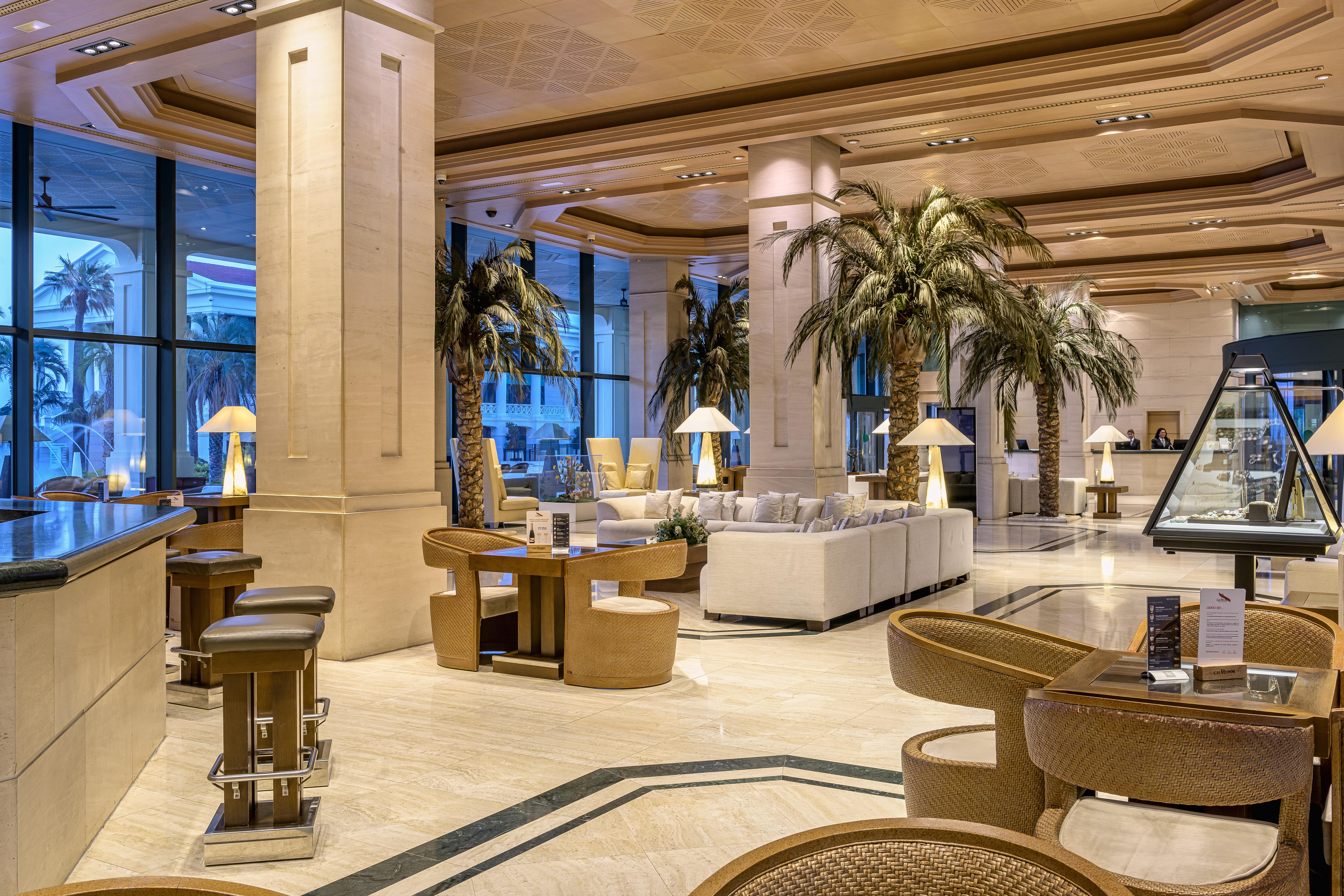 Las Arenas Balneario Resort Valencia Buitenkant foto Lobby